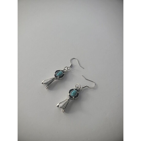 New Handmade Earrings Pierced Hook Drop Dangle Silver Tone Blue Stone Jewelry - Picture 10 of 10